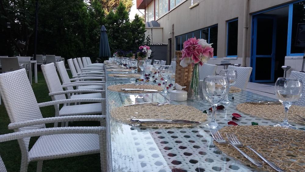Dafne Hotel Ankara Exteriör bild